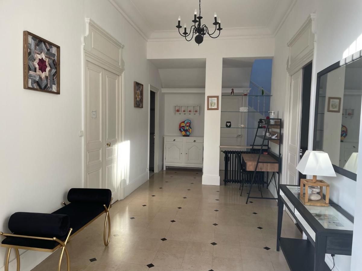 Les Hotes D'eloise Gasthof
